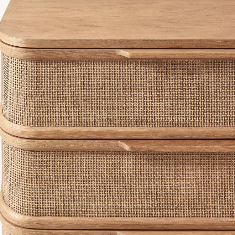 Chihro 3 Çekmeceki Komodin